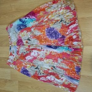 Tribal womans crinkled pleated sheer lined  floral print midi skirt size 6 EUC